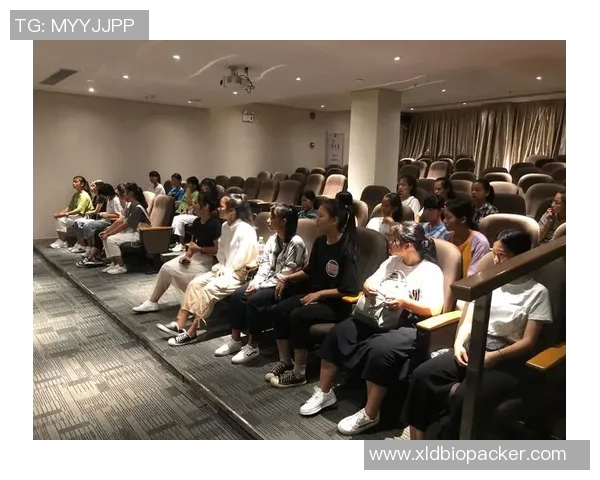 滑板界的传奇张芳揭秘成功背后的努力与坚持